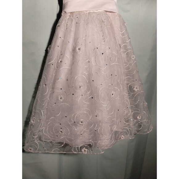 Dress - Picture 2 of 6
